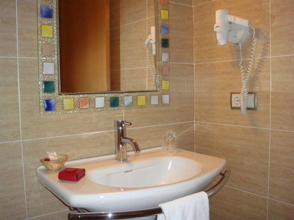 Hotel Castillo De Javier ปัมโปลนา ภายนอก รูปภาพ
